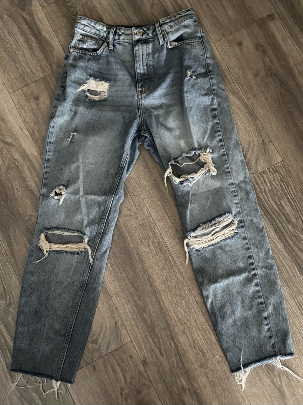 White Fox Women’s Sz. Med. Distressed Raw Hem Light Wash Jeans